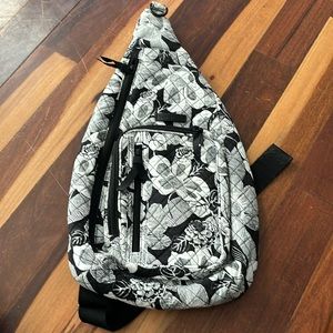 Vera Bradley Bedford blooms sling backpack!!